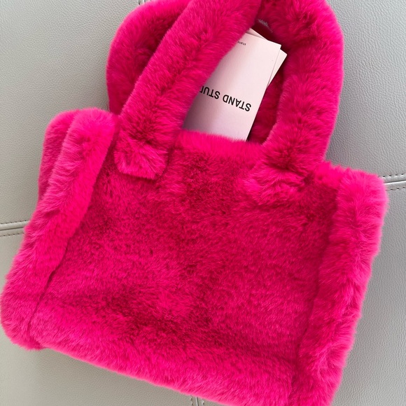 new with tagsstand studio liz bag velvety heavy faux fur fuchsia